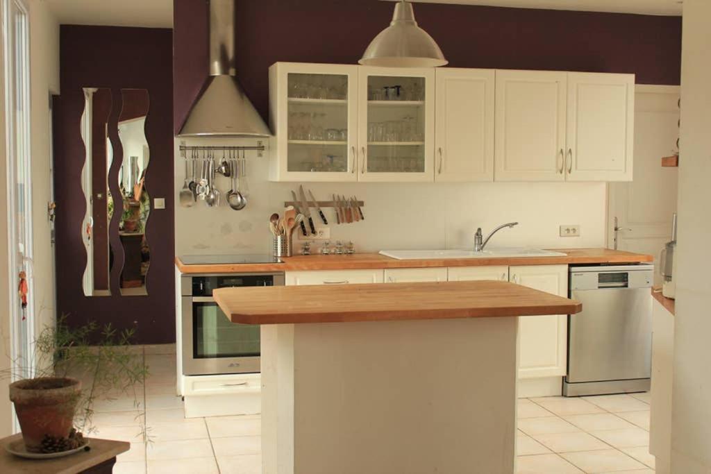 Jolie Maison Avec Jardin - 2 Chambres Le Hamel  Экстерьер фото